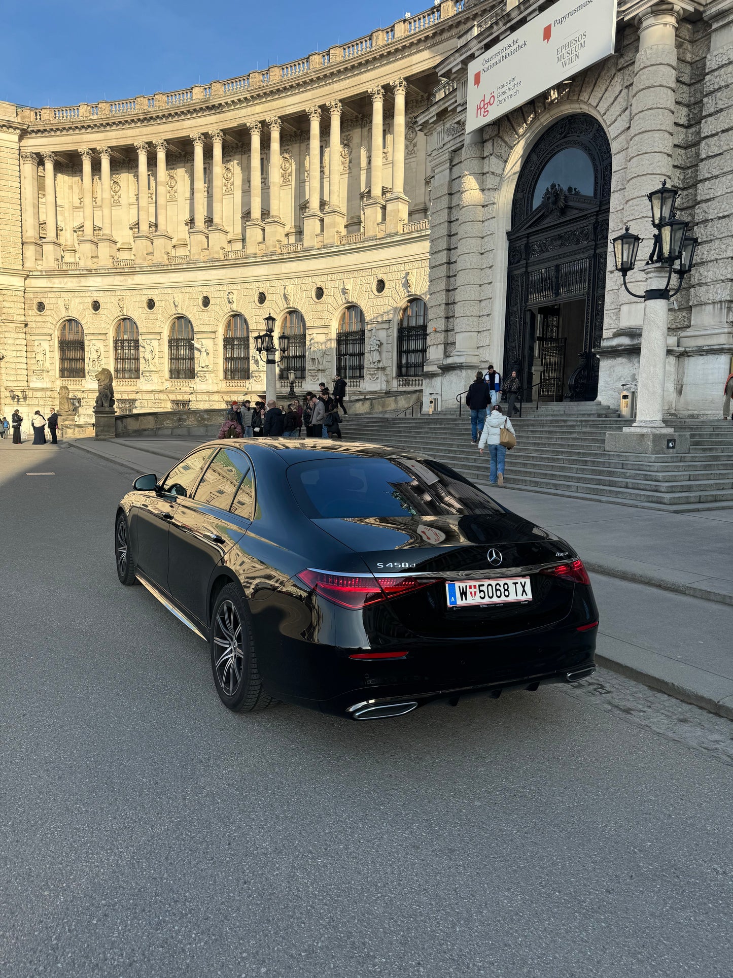 Luxury Airport Taxi Vienna - Vienna Airport Transfer